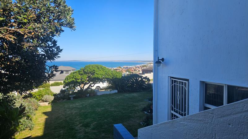 4 Bedroom Property for Sale in Dana Bay Western Cape